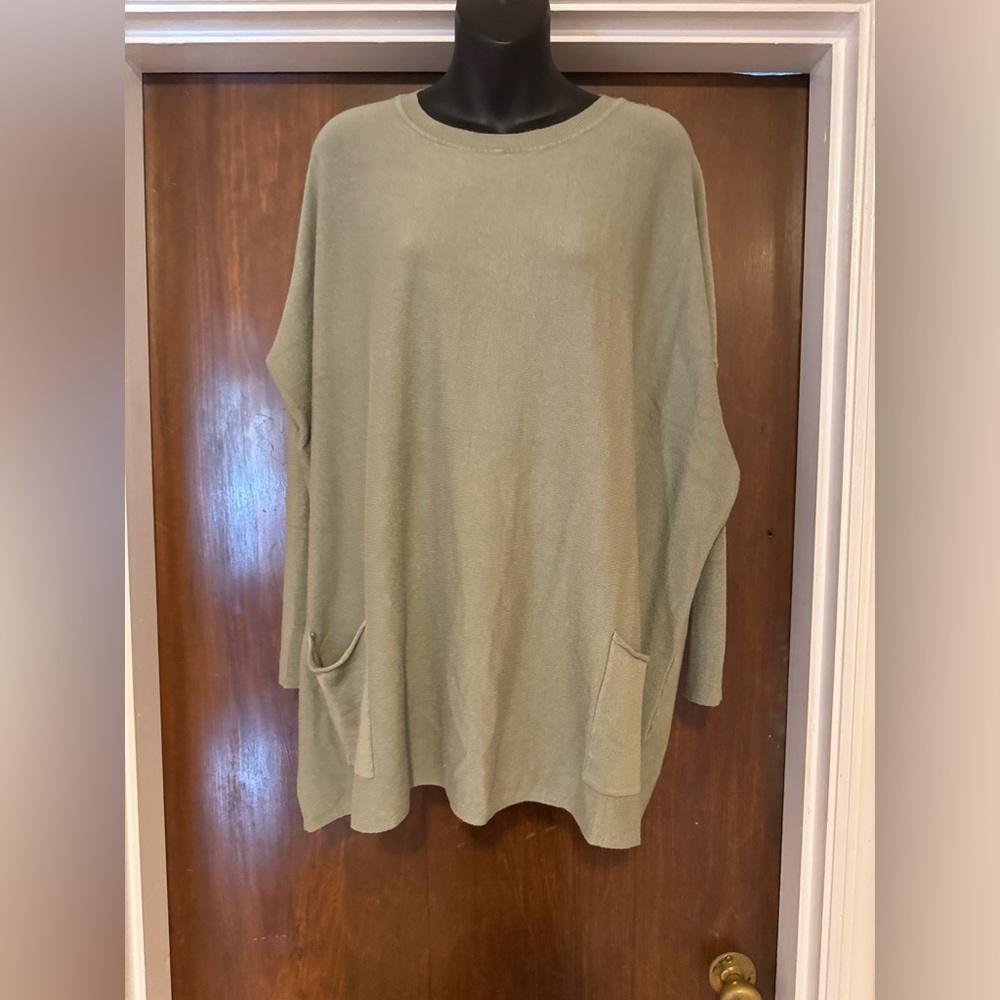 Blushing Brunette Sweater - size M/L - small pull on shoulder as shown in pics